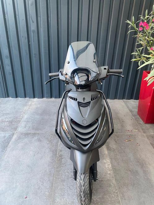 Piaggo zip B klasse, Fietsen en Brommers, Scooters | Piaggio, Gebruikt, Zip, Klasse B (45 km/u), Benzine, Ophalen