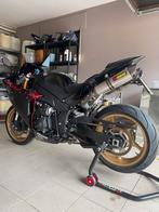 Yamaha R1 Big Bang, Motoren, Bedrijf