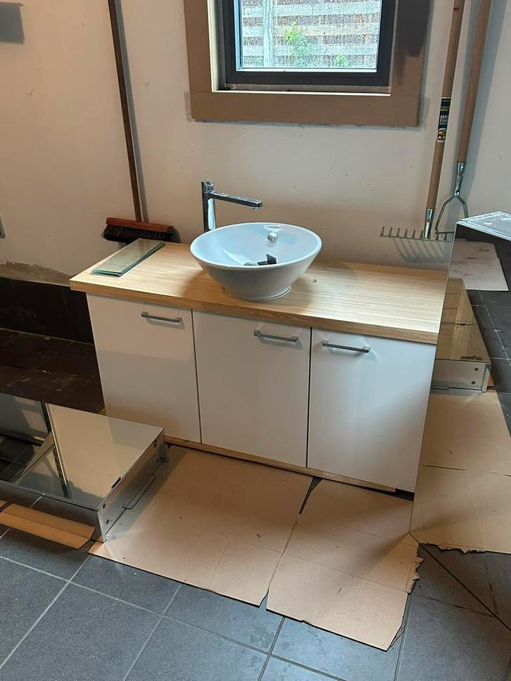 Badkamer kast met opbouw lavabo, Huis en Inrichting, Badkamer | Badkamermeubels, Gebruikt, Wastafelkast, Minder dan 100 cm, 100 tot 150 cm