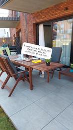 Uitschuifbare tuintafel voor buiten met 4 ligstoelen, Tuin en Terras, Ophalen, Zo goed als nieuw
