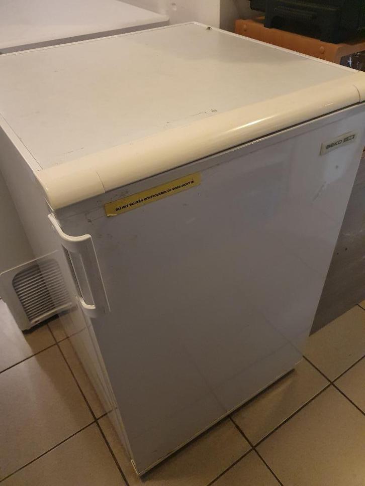 Compacte en Handige Tafeldiepvriezer, Elektronische apparatuur, Vriezers en Diepvrieskisten, Gebruikt, Vrijstaand, Vrieskast, Minder dan 85 cm