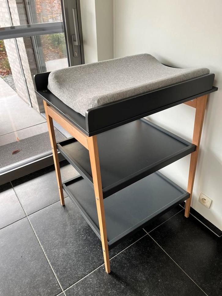 Verzorgingstafel Quax, Kinderen en Baby's, Badjes en Verzorging, Gebruikt, Overige typen, Overige merken, Ophalen