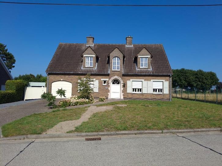 Uit de hand te koop-Open bebouwing met tuin, 3 slaapkamers, Immo, Huizen en Appartementen te koop, Provincie Oost-Vlaanderen, 500 tot 1000 m²