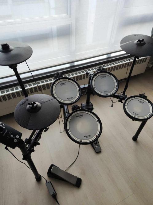 Roland TD1-DMK met geüpgrade CY-8 cymbaal en incl. baspedaal, Muziek en Instrumenten, Drumstellen en Slagwerk, Gebruikt, Roland