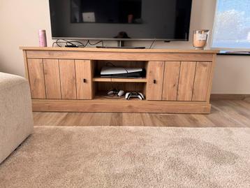 Tv meubel beschikbaar voor biedingen