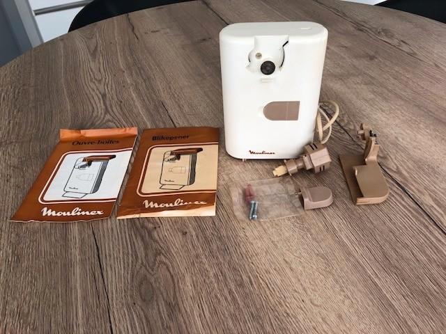 Moulinex elektrische blikopener en messenslijper, Maison & Meubles, Cuisine | Ustensiles de cuisine, Comme neuf, Enlèvement ou Envoi