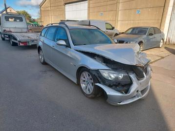 Toutes pièces bmw e90 e91 318i 320i 318d 320d 325d 330d  beschikbaar voor biedingen