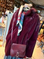 L’HISTOIRE DE LOUISE bordeaux faux fur coat (40), Ophalen of Verzenden, Zo goed als nieuw, Maat 38/40 (M)