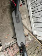 XIAOMI E - STEP 30 KILOMETER PER UUR, Fietsen en Brommers, Steps, Ophalen, Zo goed als nieuw, Elektrische step (E-scooter), Xiaomi