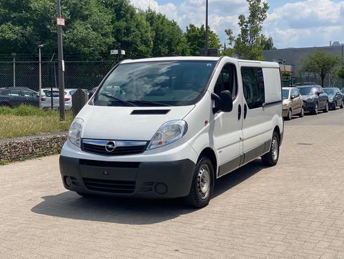 OPEL Vivaro 2.0CDTI Dubbele Cabine Airco Trekhaak 114Pk, Auto's, Bestelwagens en Lichte vracht, Particulier, ABS, Airbags, Airconditioning