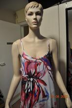 Longue robe blanche florale, Wit, Maat 42/44 (L), Nieuw, Ophalen of Verzenden