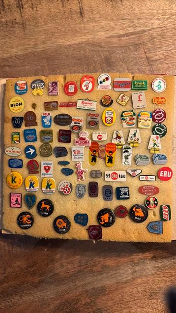 Speldjes album in 1 koop 340 stuks beschikbaar voor biedingen