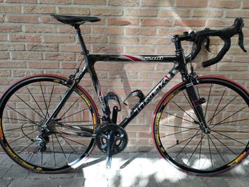 UITZONDERLIJK MOOIE  TREK 5200 DUAL CARBON MT 56 beschikbaar voor biedingen
