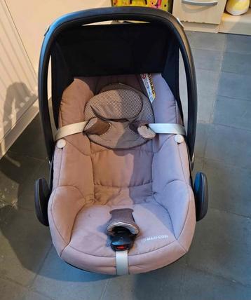 Maxi cosi  beschikbaar voor biedingen