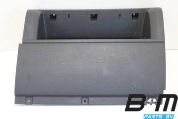 Opbergvak rechts onder dashboard VW Caddy 2K Life beschikbaar voor biedingen