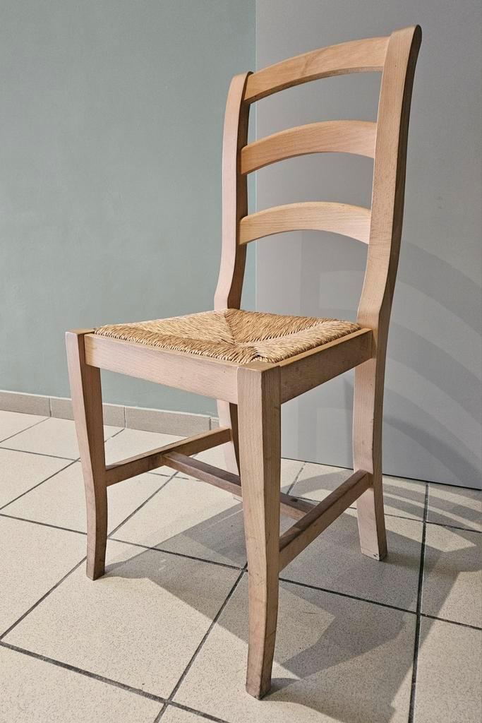 Houten eetkamerstoel met rieten zitting, Huis en Inrichting, Stoelen, Gebruikt, Vijf, Zes of meer stoelen, Hout, Bruin, Ophalen