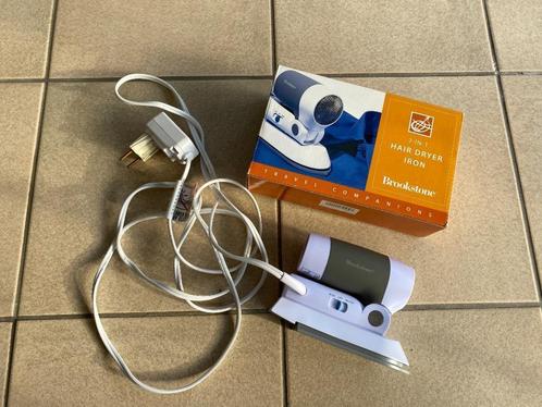 Brookstone 2-in-1 haardroger en strijkijzer, Elektronische apparatuur, Persoonlijke Verzorgingsapparatuur, Nieuw, Haarverzorging
