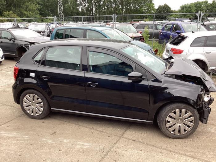 Fusee rechts-voor van een Volkswagen Polo, Auto-onderdelen, Ophanging en Onderstel, Volkswagen, Gebruikt, 3 maanden garantie, Ophalen of Verzenden