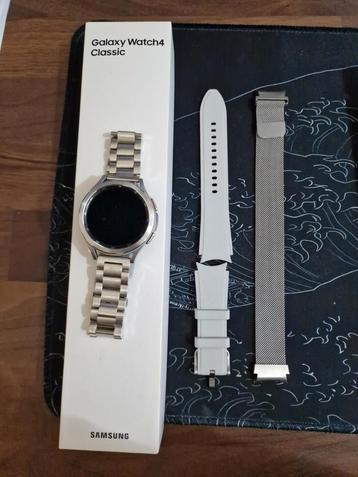 Galaxy watch 4 classic 46mm (3 watchbands) beschikbaar voor biedingen