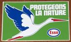 Vintage sticker Esso Protegeons la nature Oil Petroleum, Verzamelen, Auto of Motor, Ophalen of Verzenden, Zo goed als nieuw
