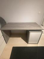 Moderne en praktische bureau – 150 cm x 70 cm, Huis en Inrichting, Bureaus, Ophalen, Zo goed als nieuw, Bureau