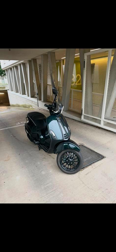 prachtige vespa sprint, Fietsen en Brommers, Scooters | Vespa, Zo goed als nieuw, Ophalen