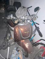 Razzo scooter A klasse 2015 met papieren, Fietsen en Brommers, Snorfietsen en Snorscooters, Ophalen, Gebruikt, Benzine