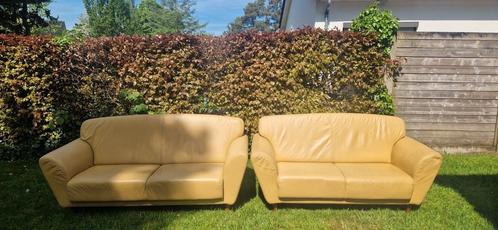 DESIGN gele/okerkleurige zachtlederen canapé (Pot Interieur), Huis en Inrichting, Zetels | Zetels, Zo goed als nieuw, Ophalen