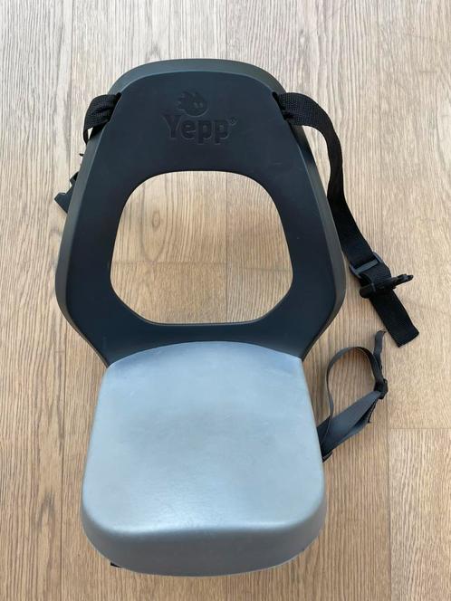 Thule Yepp junior budget fiets stoeltje / zitje met Feet, Fietsen en Brommers, Fietsaccessoires | Fietsstoeltjes, Zo goed als nieuw