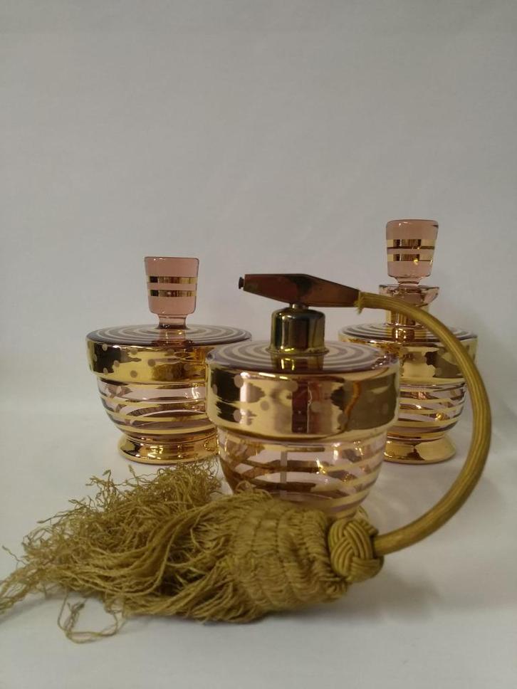 ensemble de toilette vintage en verre de Bohême, Antiquités & Art, Curiosités & Brocante, Enlèvement ou Envoi