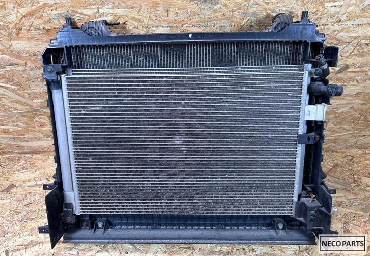 RANGE ROVER VELAR SET RADIATOREN RADIATOREN VENTILATOR O.A., Auto-onderdelen, Carrosserie, Spatbord, Land Rover, Gebruikt, Ophalen of Verzenden