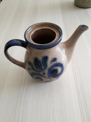 Solde -30%... Vase en grès décoré  beschikbaar voor biedingen