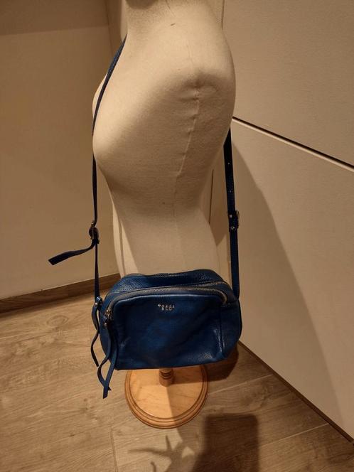 Tosca blu leren crossbody, Handtassen en Accessoires, Tassen | Schoudertassen, Zo goed als nieuw, Overige merken, Blauw, Leer