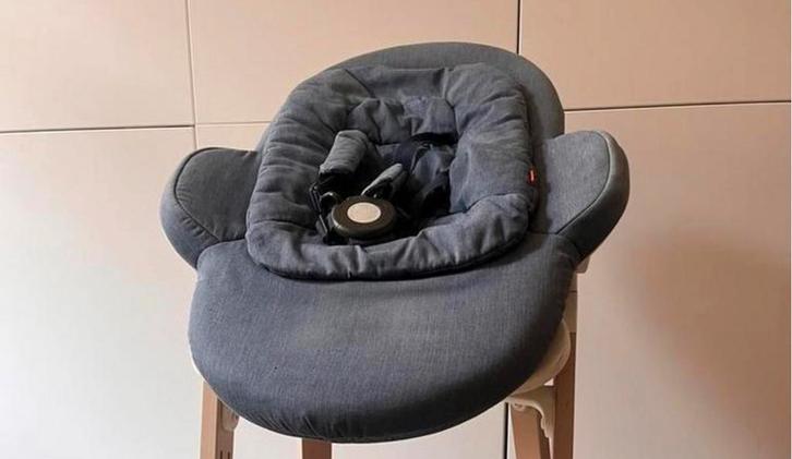 Wipper - STOKKE Steps: bouncer, Kinderen en Baby's, Wipstoeltjes, Zo goed als nieuw, Wipstoel, Met gordel(s) of riempje(s), Verstelbaar