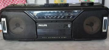 Vintage radio cassette  beschikbaar voor biedingen