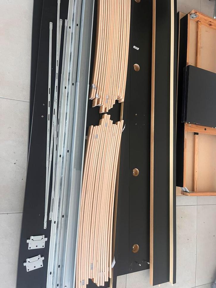 ️ GRATIS OPHALEN - IKEA MALM, BED (180x190 cm) – Zwart, Doe-het-zelf en Bouw, Plinten en Afwerking, Zo goed als nieuw, Verzenden