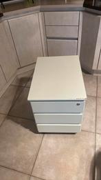 Bureaukast op wieltjes, Ophalen, Met wielen, Gebruikt, Bureau