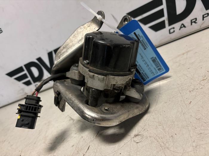 Vacuumpomp (Diesel) van een Mercedes GLC-Klasse, Auto-onderdelen, Motor en Toebehoren, Mercedes-Benz, Gebruikt, 3 maanden garantie