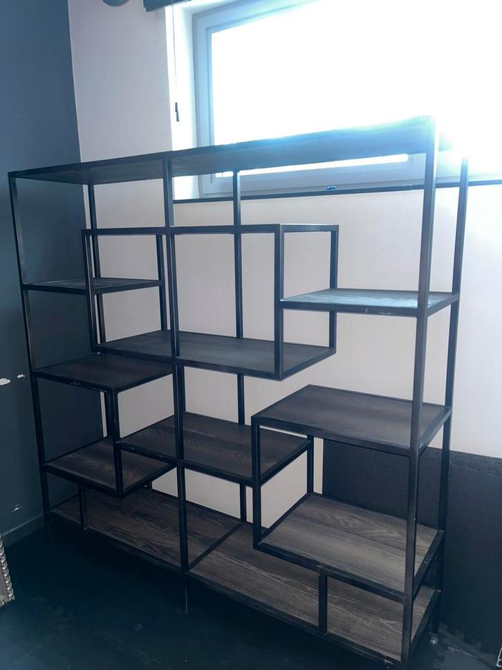 Monique Stam vakkenkast in industriële stijl, Huis en Inrichting, Kasten | Boekenkasten, Ophalen