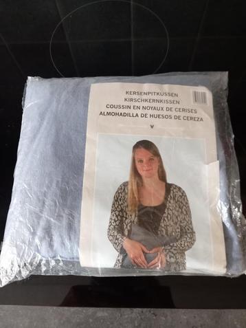 kersenpitkussen beschikbaar voor biedingen