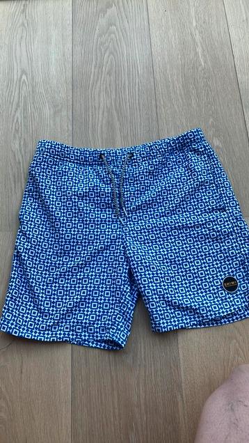 Awemshort Shiwi maat 164 beschikbaar voor biedingen