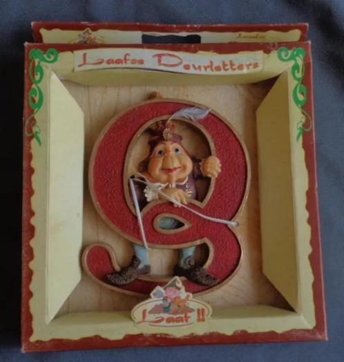 VOLK VAN LAAF LAAFSE DEURLETTERS letter Q 10cm 1999 EFTELING, Verzamelen, Efteling, Zo goed als nieuw, Verzenden