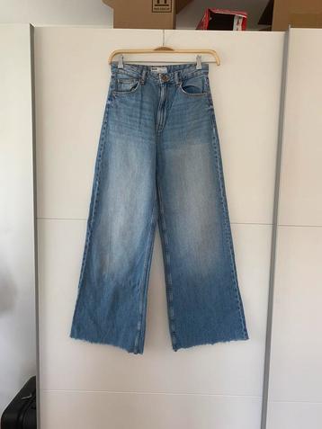 Bershka wide leg jeans maat 36, Kleding | Dames, Blauw, Zo goed als nieuw, W28 - W29 (confectie 36), Bershka