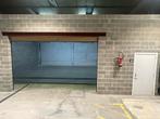Box de 100 m2 a louer, Immo, Garages & Places de parking