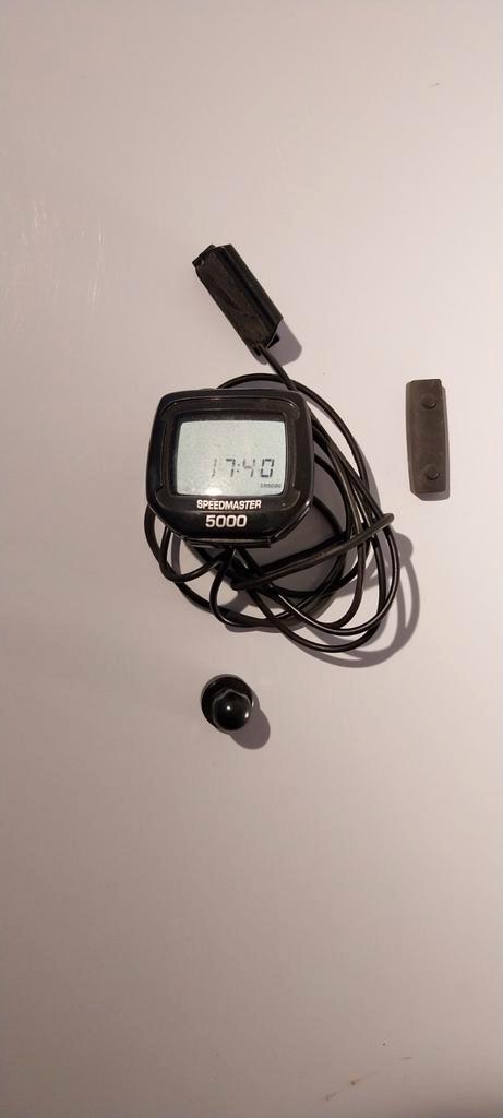 Sigma Speedmaster 5000 fietscomputer, Fietsen en Brommers, Fietsaccessoires | Fietscomputers, Gebruikt, Snelheidssensor, Ophalen of Verzenden