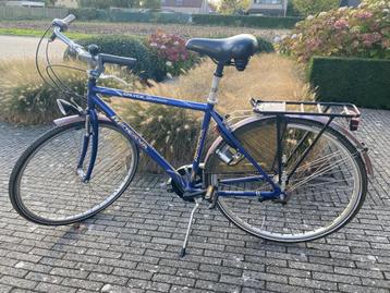 degelijke heren fiets beschikbaar voor biedingen