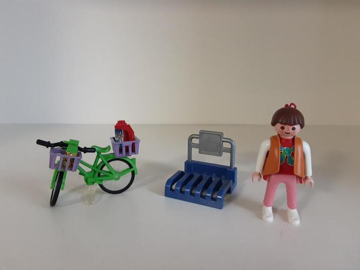 PlayMobil femme et vélo - complet, Enfants & Bébés, Jouets | Playmobil, Comme neuf, Ensemble complet, Enlèvement ou Envoi