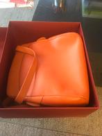 Deux de Delvaux, Verzenden, Zo goed als nieuw