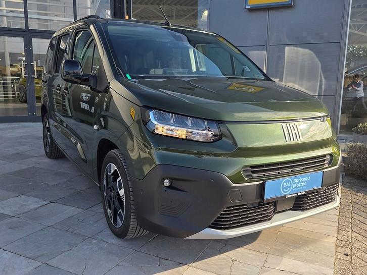 Fiat Doblo PC SERIE 3 SMALL 1.5 130 AT, Auto's, Fiat, Bedrijf, Doblo, Diesel, Euro 6, Monovolume, Automaat, Groen, Zwart
