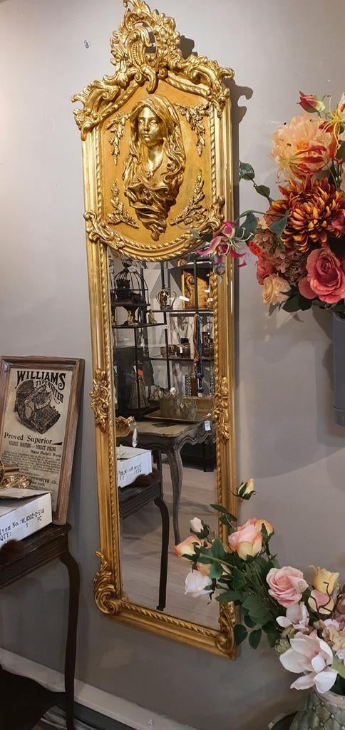 Prachtige Madonna amulet passpiegel., Enlèvement